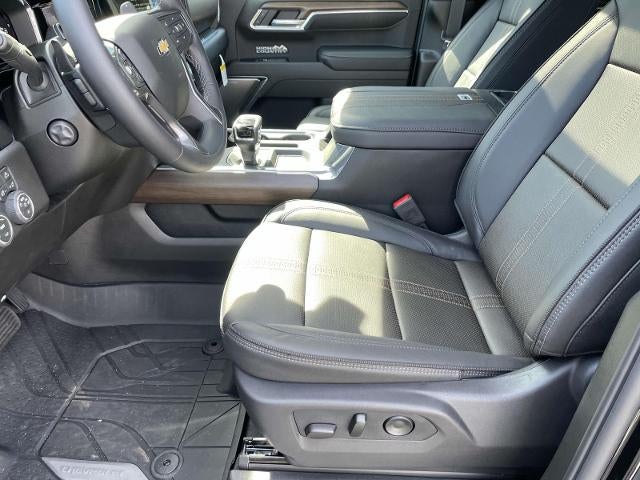 2026 Chevrolet Silverado 1500 Crew Cab Short Box 4-Wheel Drive High Country