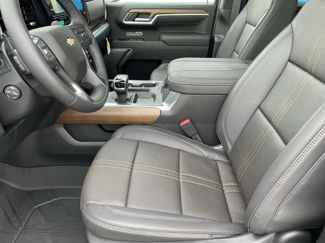 2026 Chevrolet Silverado 1500 Crew Cab Short Box 4-Wheel Drive High Country