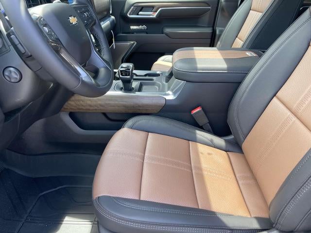 2026 Chevrolet Silverado 1500 Crew Cab Short Box 4-Wheel Drive High Country