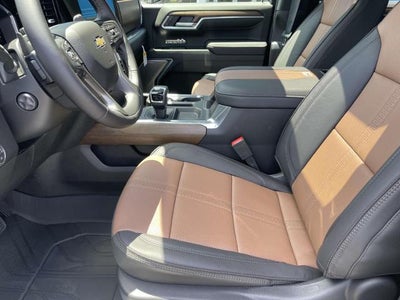 2026 Chevrolet Silverado 1500 Crew Cab Short Box 4-Wheel Drive High Country