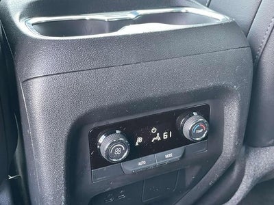 2025 Chevrolet Traverse LT w/1LT