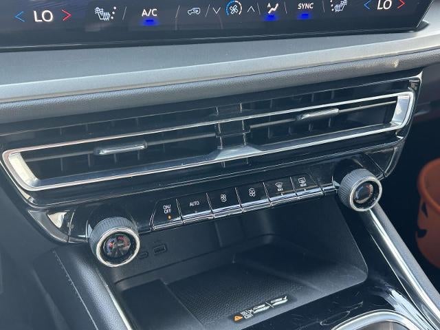 2025 Chevrolet Traverse LT w/1LT