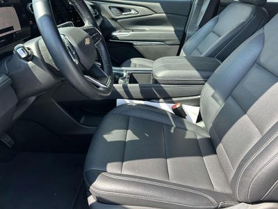 2025 Chevrolet Traverse LT w/1LT