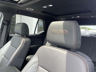 2023 Chevrolet Traverse FWD 2LZ