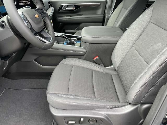 2026 Chevrolet Suburban 2WD LS