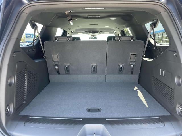 2026 Chevrolet Suburban 2WD LS