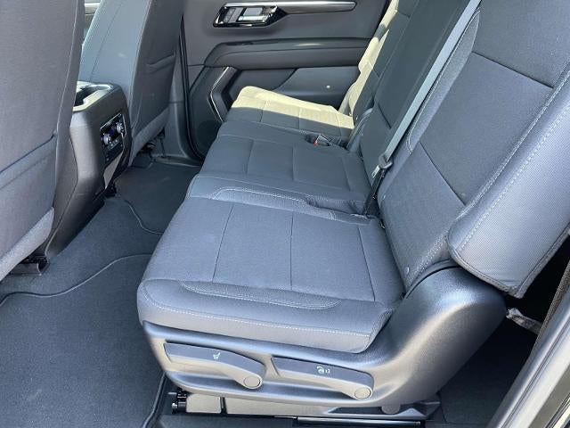 2026 Chevrolet Suburban 2WD LS