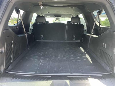 2025 Chevrolet Suburban 2WD LS