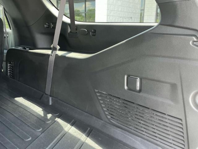 2025 Chevrolet Suburban 2WD LS