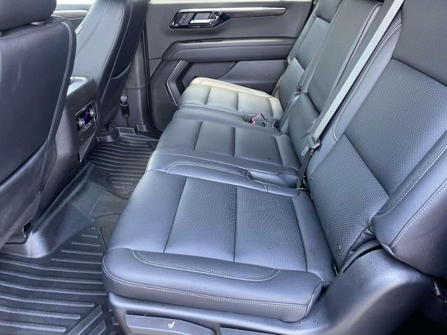 2025 Chevrolet Suburban 2WD LS