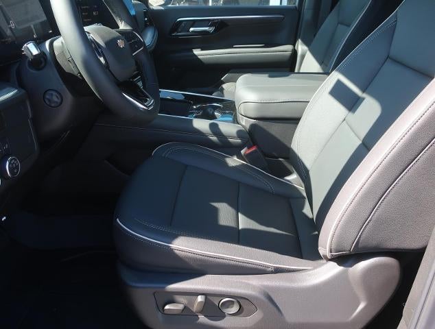 2025 Chevrolet Suburban 2WD Premier