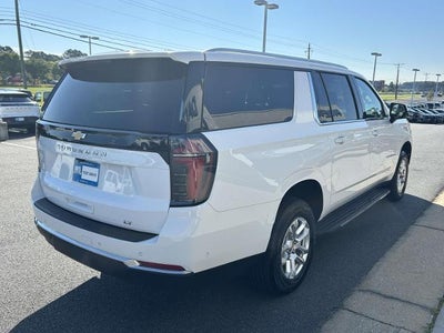 2025 Chevrolet Suburban 4WD LT