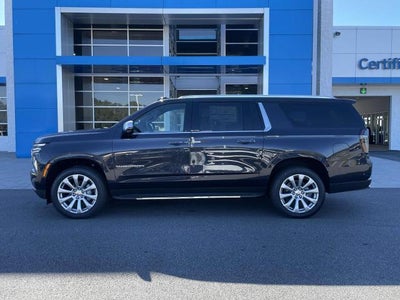 2025 Chevrolet Suburban 4WD Premier