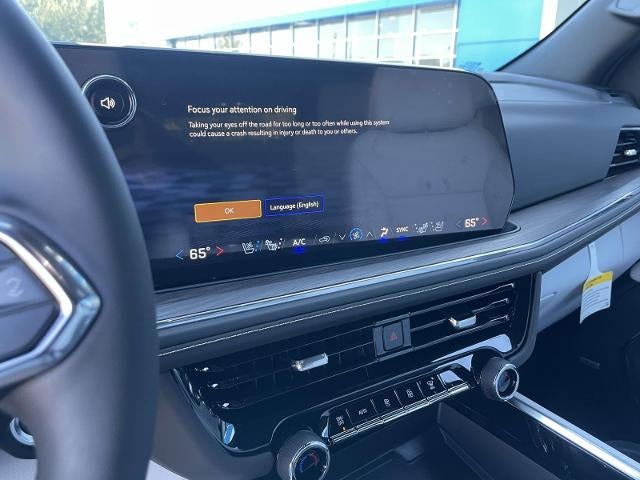 2025 Chevrolet Suburban 4WD Premier