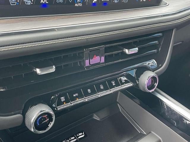 2025 Chevrolet Suburban 4WD Premier