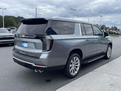 2025 Chevrolet Suburban 4WD Premier