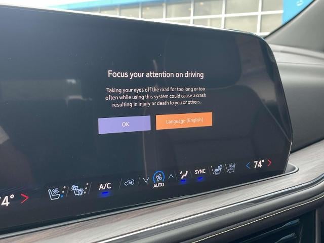 2025 Chevrolet Suburban 4WD Premier