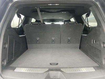 2023 Chevrolet Suburban 2WD Premier