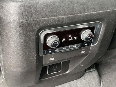 2023 Chevrolet Suburban 2WD Premier