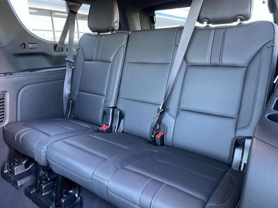 2024 Chevrolet Suburban 4WD RST