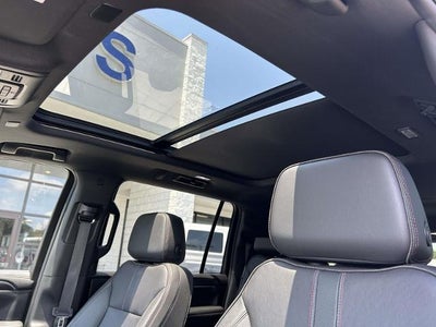 2024 Chevrolet Suburban 4WD RST