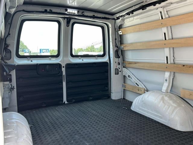 2025 GMC Savana Cargo 2500 Regular Wheelbase Rear-Wheel Drive