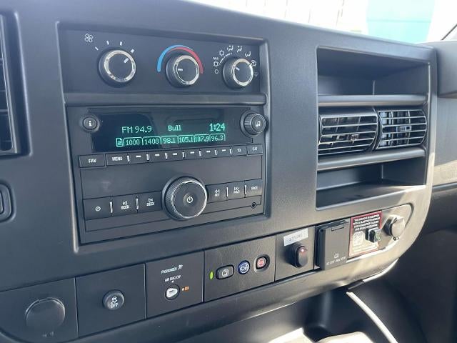 2026 Chevrolet Express Cutaway 3500 3500 Van 139"
