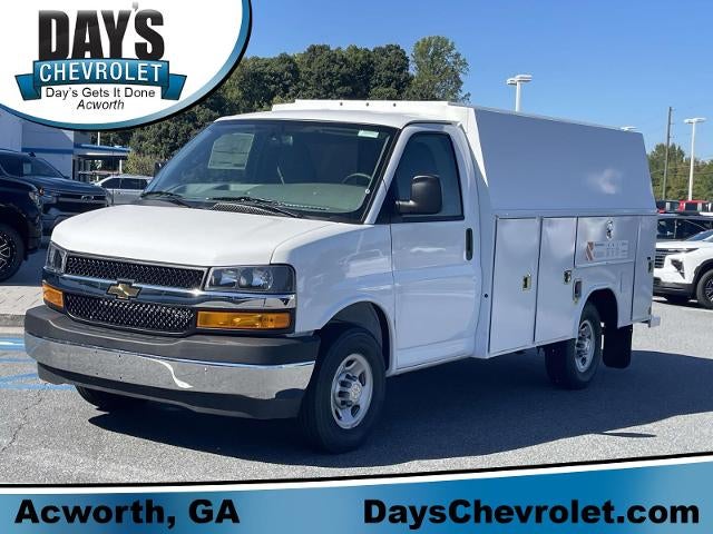 2026 Chevrolet Express Cutaway 3500 3500 Van 139"