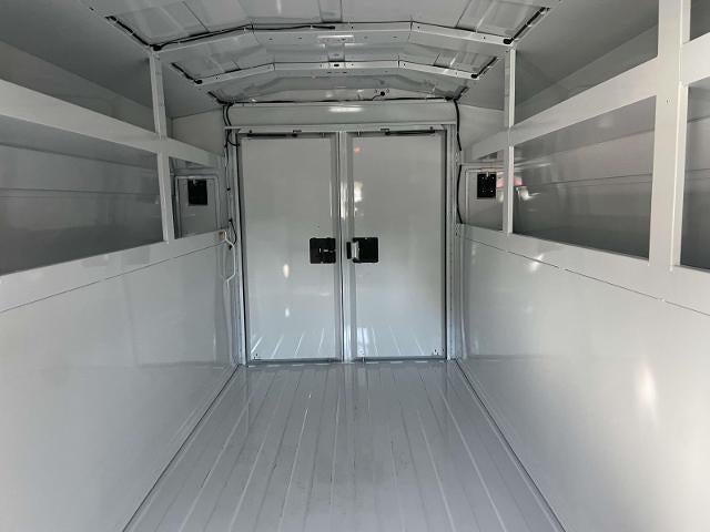 2026 Chevrolet Express Cutaway 3500 3500 Van 139"