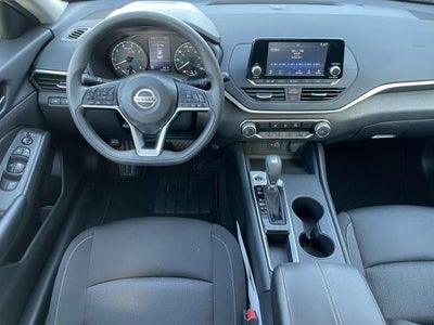 2022 Nissan Altima 2.5 S Sedan
