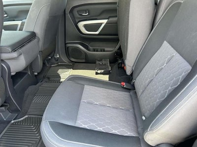 2024 Nissan TITAN 4x4 Crew Cab SV