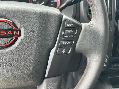 2024 Nissan Titan 4x4 Crew Cab SV