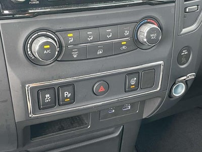 2024 Nissan Titan 4x2 Crew Cab SV