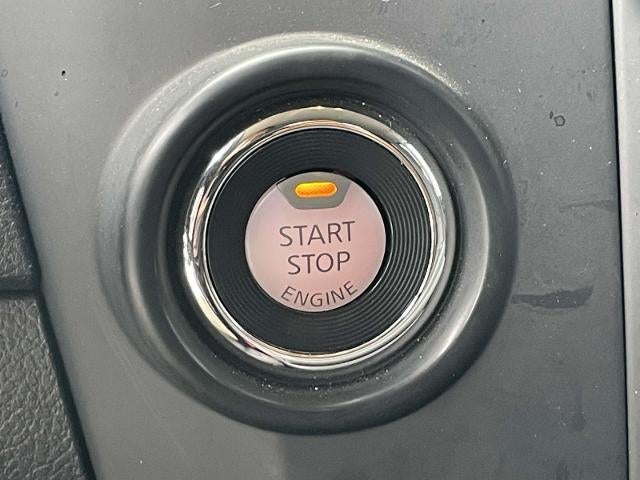 2024 Nissan Titan 4x2 Crew Cab SV