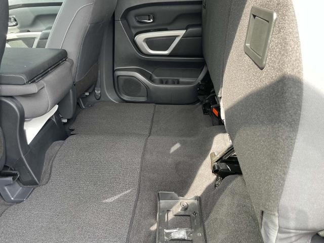 2024 Nissan Titan 4x2 Crew Cab SV