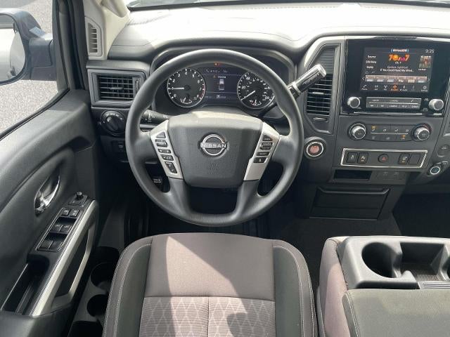 2024 Nissan Titan 4x2 Crew Cab SV