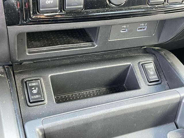 2024 Nissan Titan 4x2 Crew Cab SV