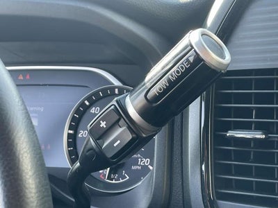 2024 Nissan Titan 4x2 Crew Cab SV