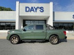 2024 Nissan Titan 4x2 Crew Cab SV