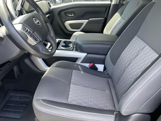 2024 Nissan Titan 4x2 Crew Cab SV