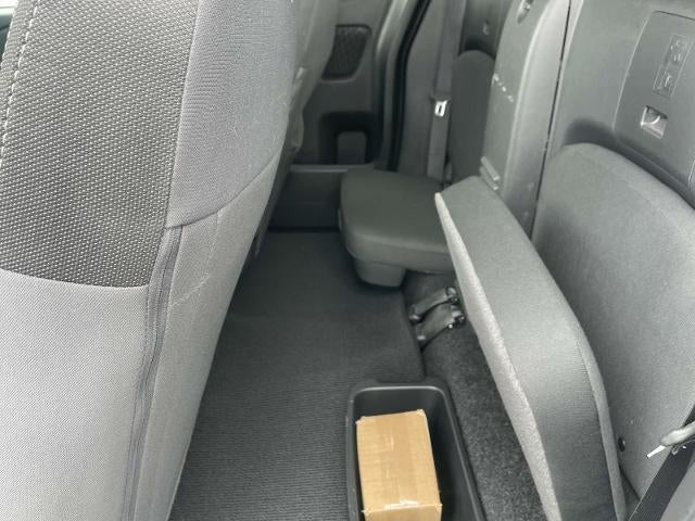 2024 Nissan Frontier King Cab 4x2 S
