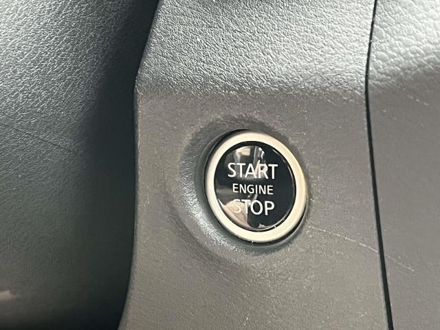 2024 Nissan Frontier Crew Cab 4x2 SV