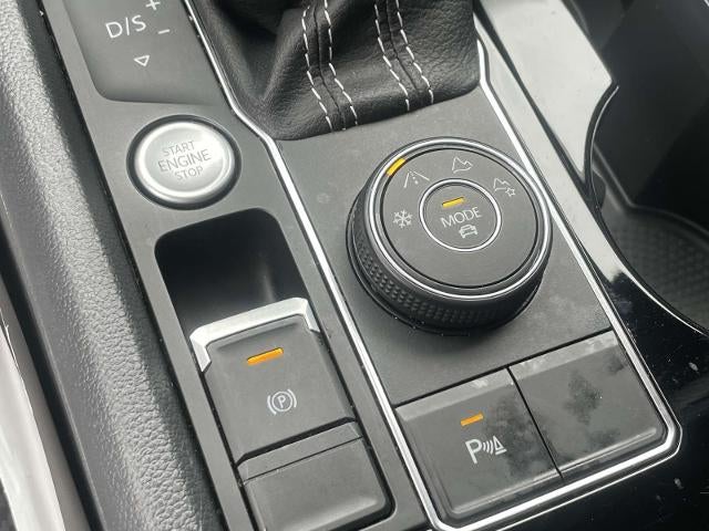 2023 Volkswagen Atlas Cross Sport 2.0T SE w/Technology 4MOTION