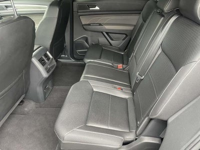 2023 Volkswagen Atlas Cross Sport 2.0T SE w/Technology 4MOTION