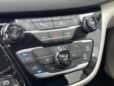 2024 Chrysler Pacifica Touring L FWD