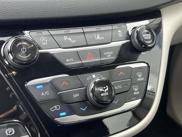 2024 Chrysler Pacifica Touring L FWD