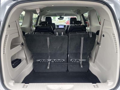 2024 Chrysler Pacifica Touring L FWD