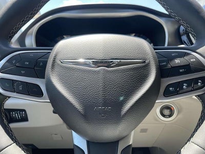 2024 Chrysler Pacifica Touring L FWD