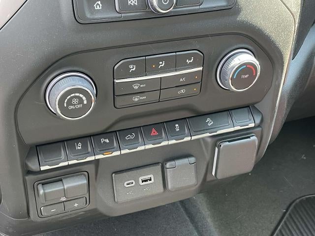 2026 Chevrolet Silverado 2500 HD Crew Cab Standard Box 4-Wheel Drive Custom