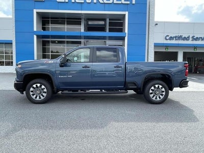 2026 Chevrolet Silverado 2500 HD Crew Cab Standard Box 4-Wheel Drive Custom